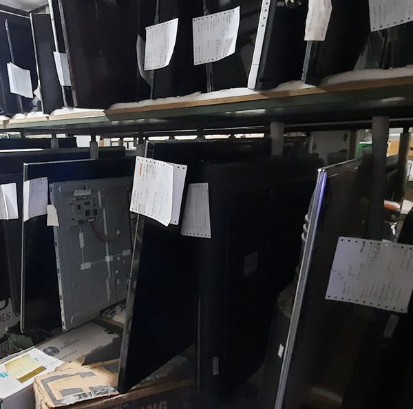 خاموش شدن ناگهانی تلویزیون